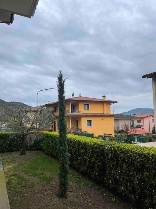 A Due Passi Dal Lago إيزِيو المظهر الخارجي الصورة